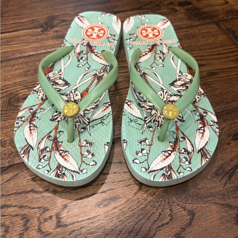 Tory Burch Green Sandals with Floral Accents flip flops 6